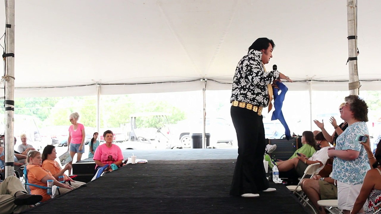 Harold Witham sings 'Little darlin' Elvis Week 2015