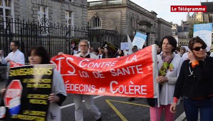 Loi Santé. 350 médecins en colère dans les rues de Vannes (Le Télégramme)