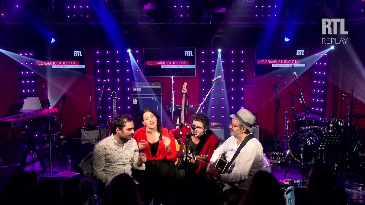 Louis, Matthieu, Joseph et Anna Chedid - On ne dit jamais assez aux gens qu'on aime qu'on les aime