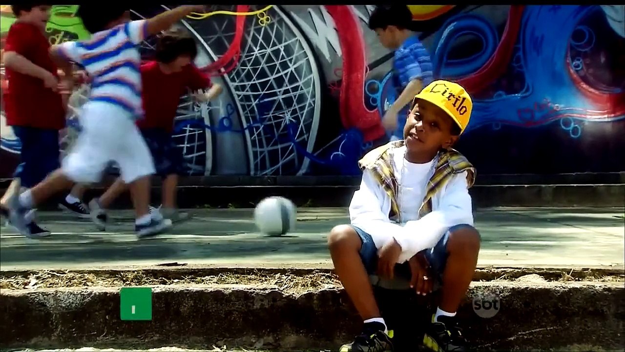 Videoclipe da música “Pera Aí“ com Cirilo