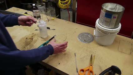 Lithium sheet metal and zirconium powder