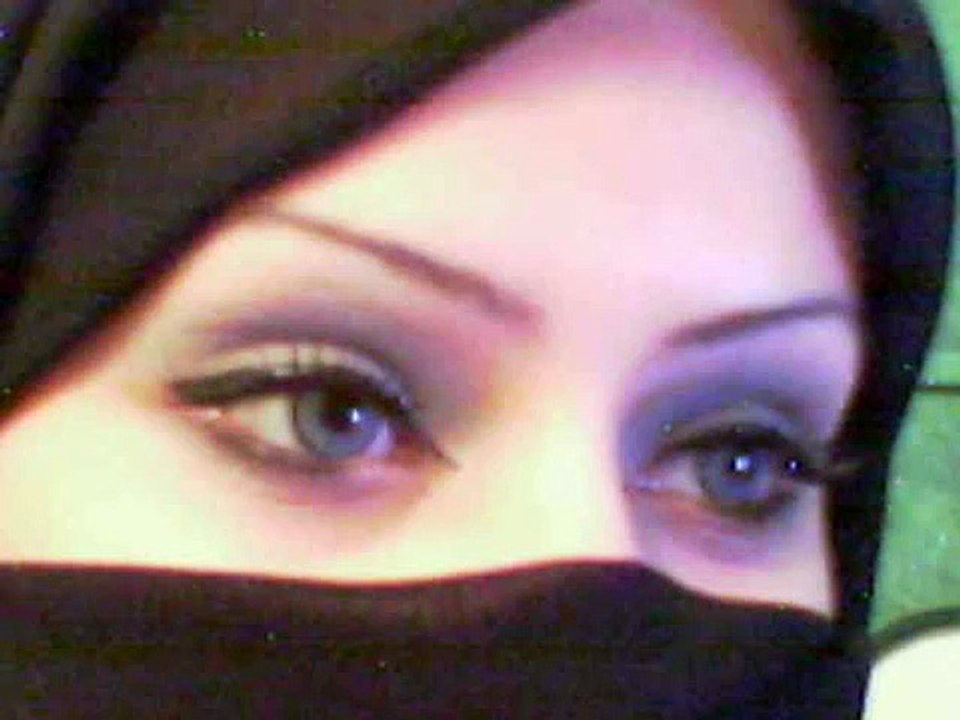 جوة عنيكى....عصام عبد العزيز