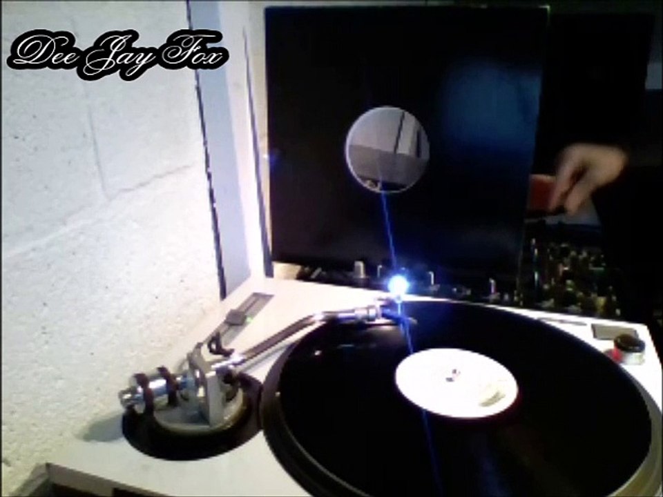 ***Dee Jay Fox*** Bobby Ross Avila - That's what love is