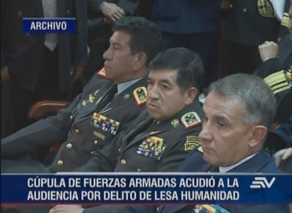 Cuestionada la presencia de la cúpula militar