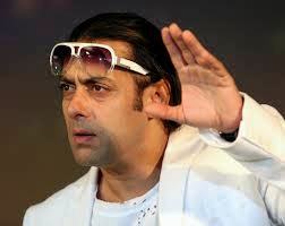 Salman Khan denies reports of fallout with Aamir by Entertainment