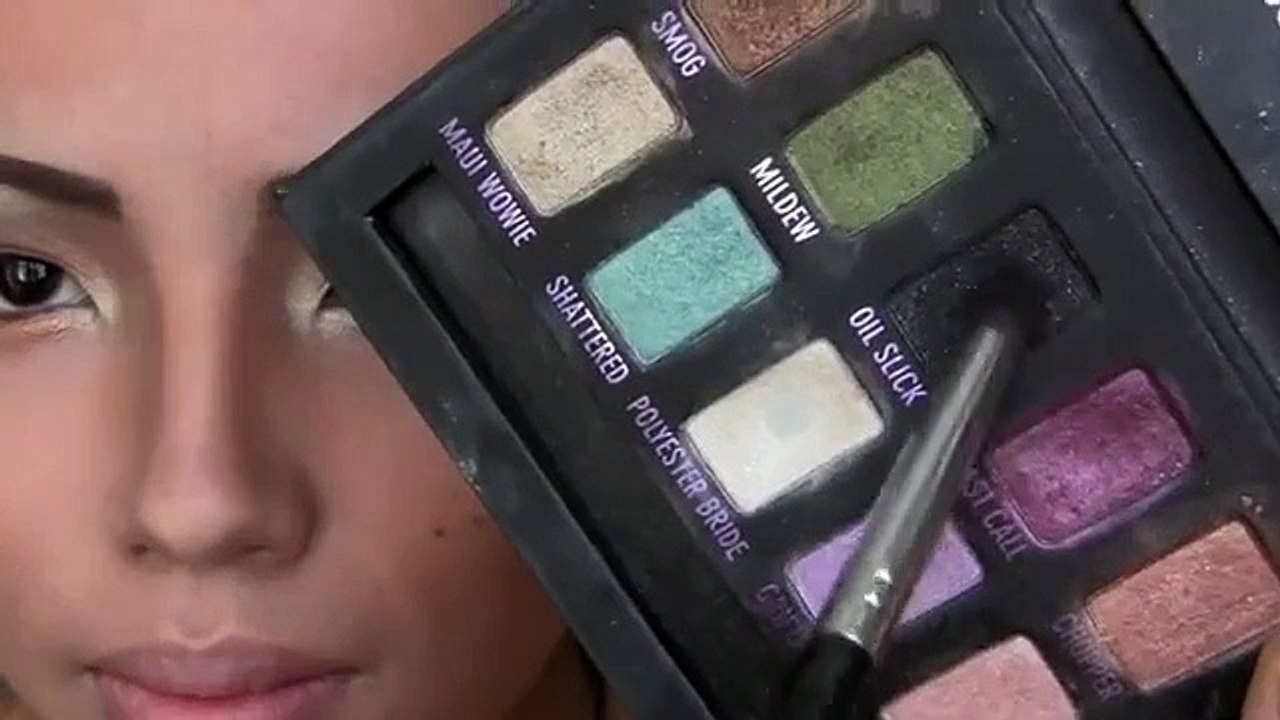 Adriana Lima Make-up Transformation !!!