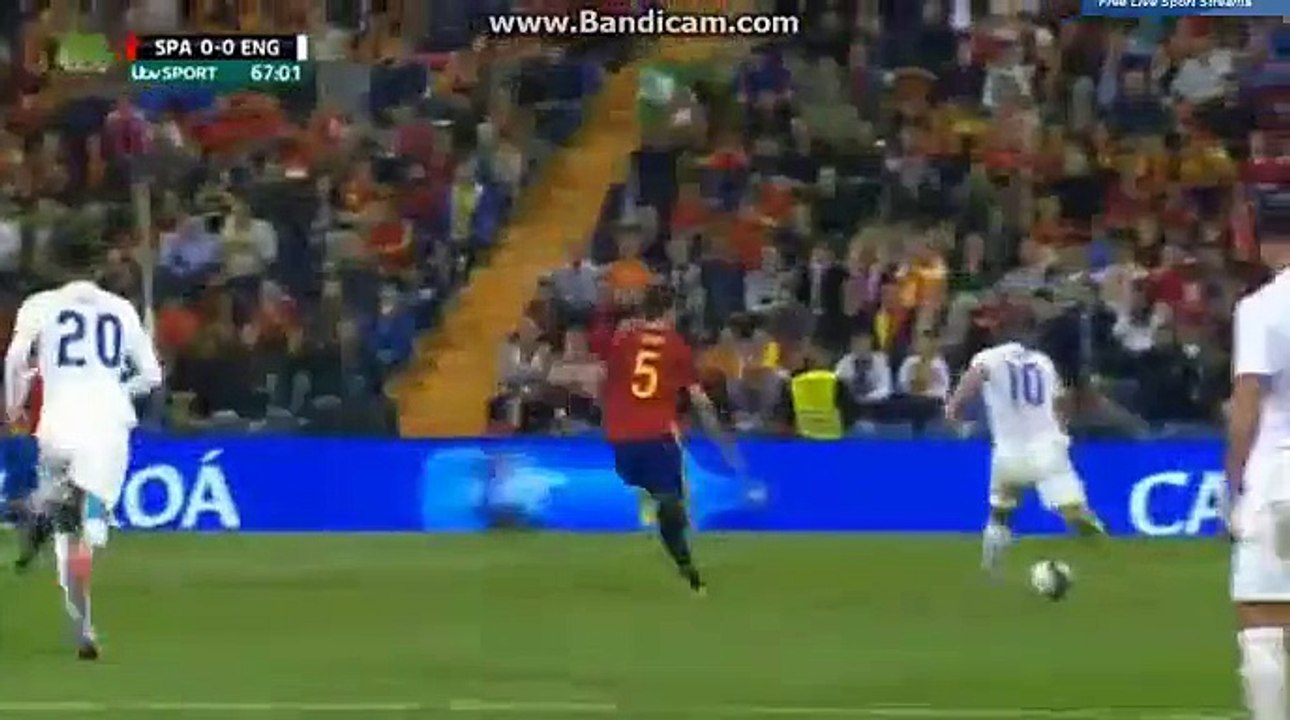 Harry Kane Fantastic HITS THE POST Spain 0 0 England 13.11.2015 HD