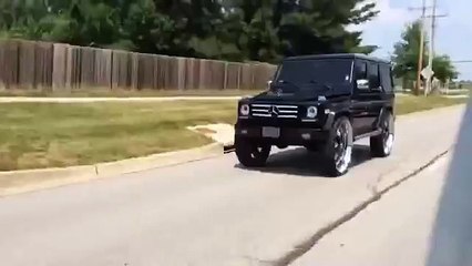 32' DUB Bandito on Mercedes Benz G Wagon. KC TRENDS.