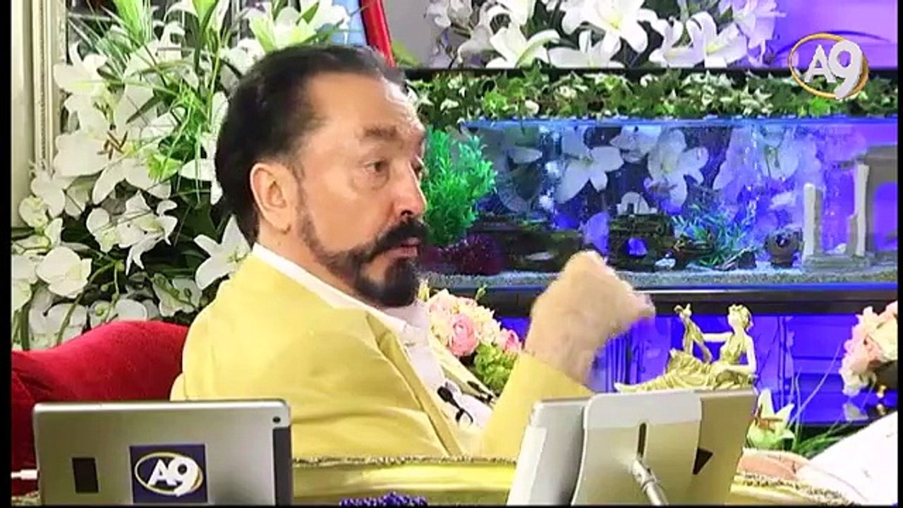 PYD okullarda Öcalan’ın felsefesi dersini okutuyor. PYD ve PKK aynıdır