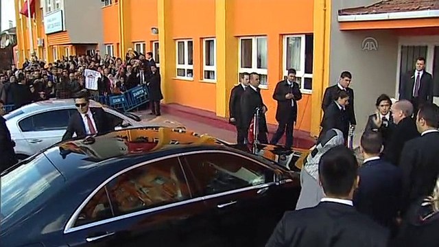 Turkish President Erdogan votes for Turkish general election