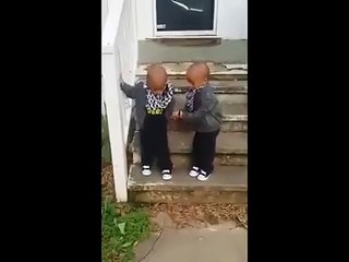 Two twins that love each other - YouTube