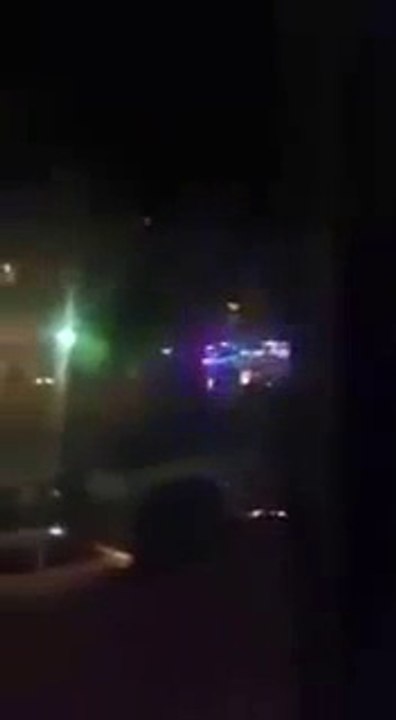 تبادل أطلاق النـار بين القوات الامنية و داعـــش وسط باريس‬