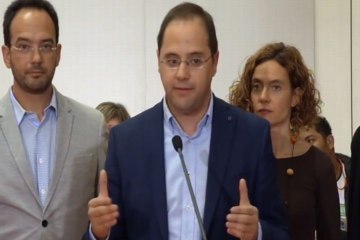 Luena acusa a Mas de "dividir a la sociedad catalana"