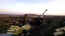 Ukraine War Ukrainian soldiers fire shells toward rebel positions