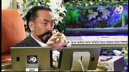 Kuran'da Allah'ı herşeyden daha çok sevin diye bildiriyor.