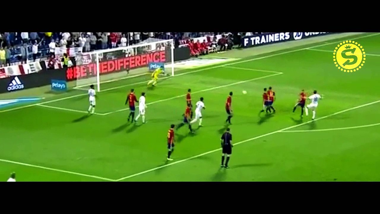 HIGHLIGHTS ► Spain 2 vs 0 England - 13 Nov 2015 | English Commentary