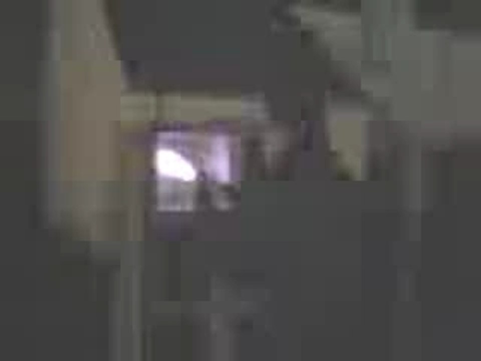 Chalumo ac une bombe pour tagé
