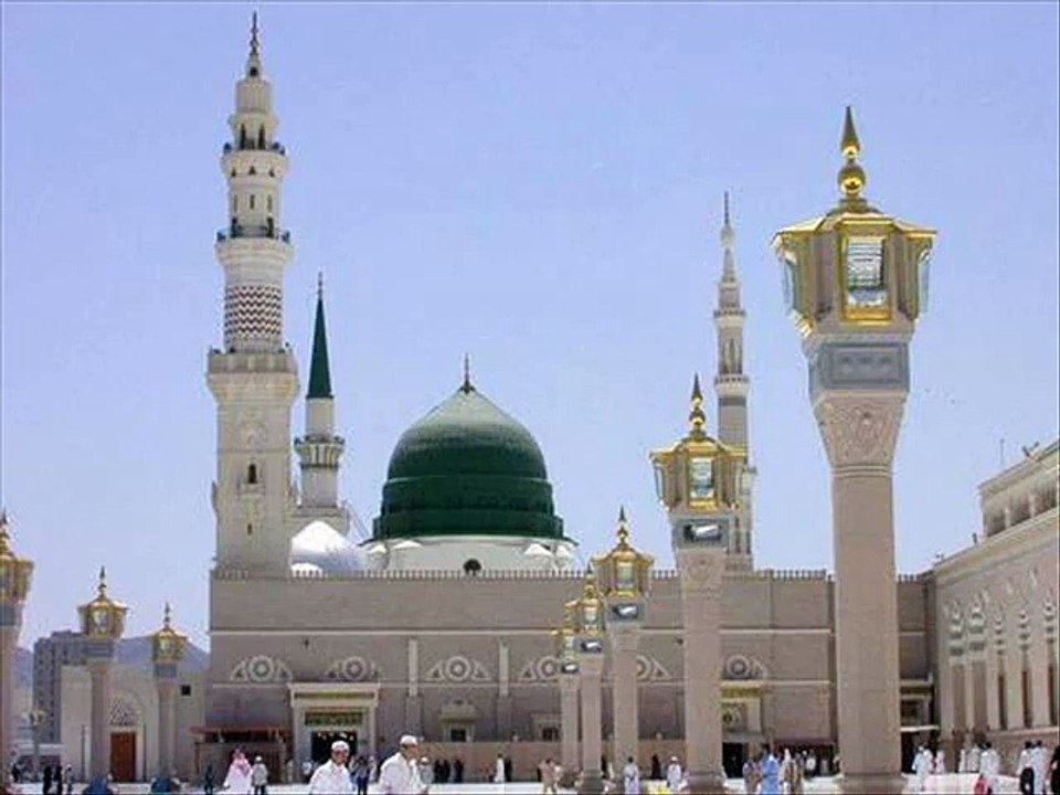 Main Nazar Karoon by Rashid Azam (attractive voice)