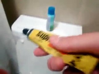 Funny video comedy 2014 Blooper in the toilet .
