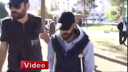 Keleşi annesinden çok seven adam