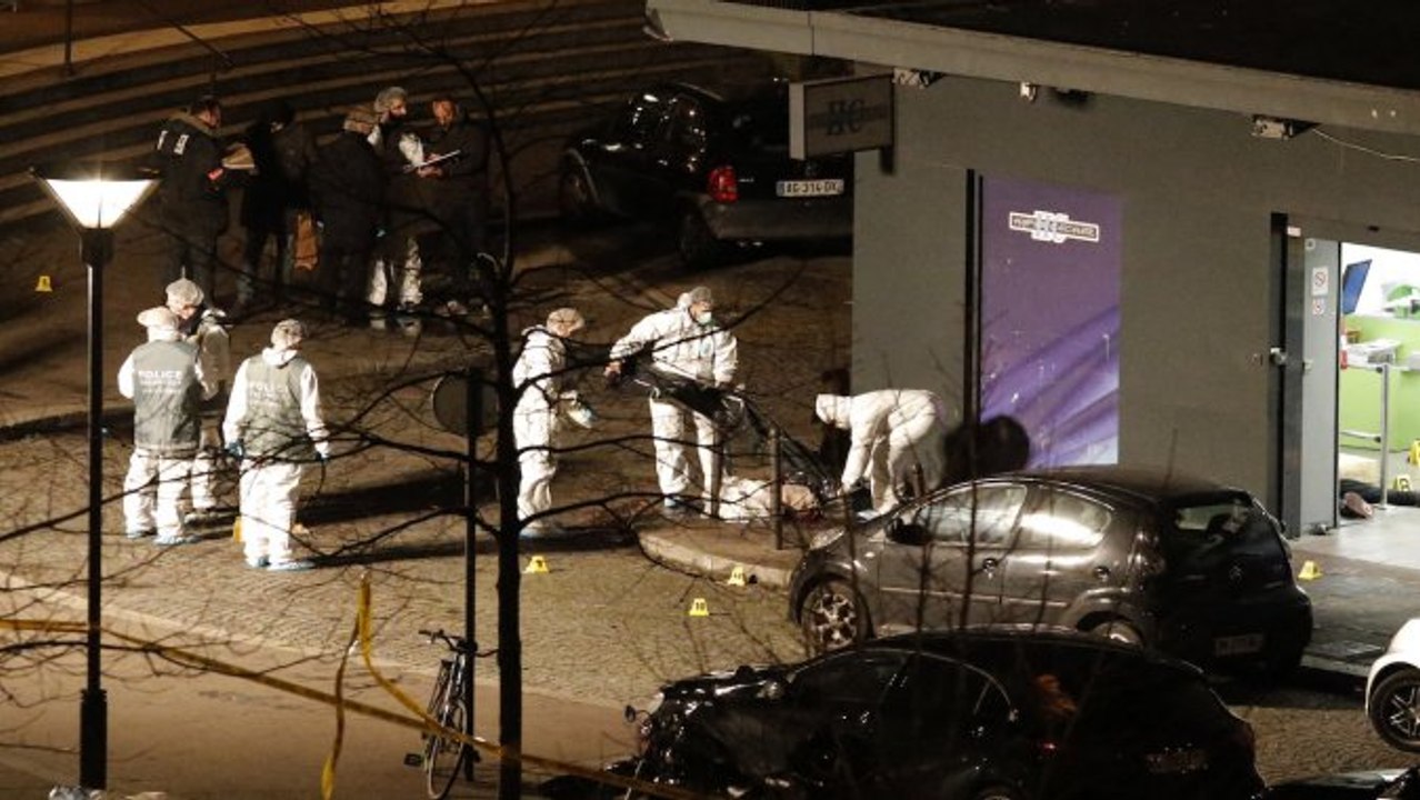Paris Attack - Live CCTV Footage | France