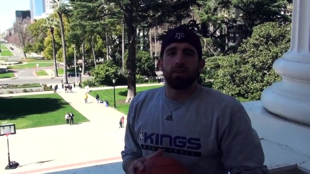 Capitol Building Shot | Dude Perfect & Tyreke Evans 1