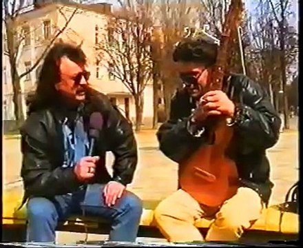 [staroetv.su] Фрагмент неизвестной программы (РТР, 1993) Интервью певца Геннадия Чернецова