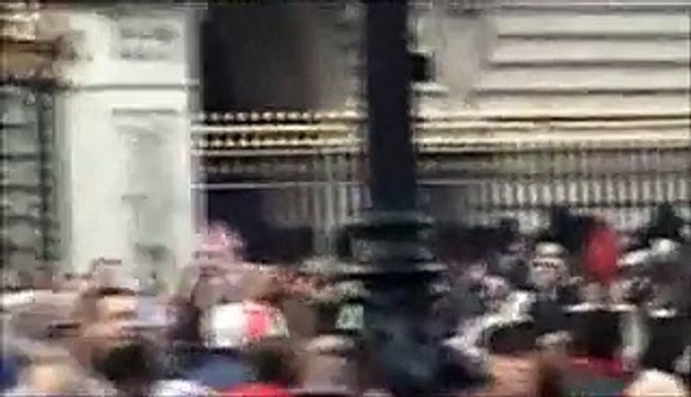 TROCA DA GUARDA PALÁCIO DE BUCKINGHAM LONDRES INGLATERRA