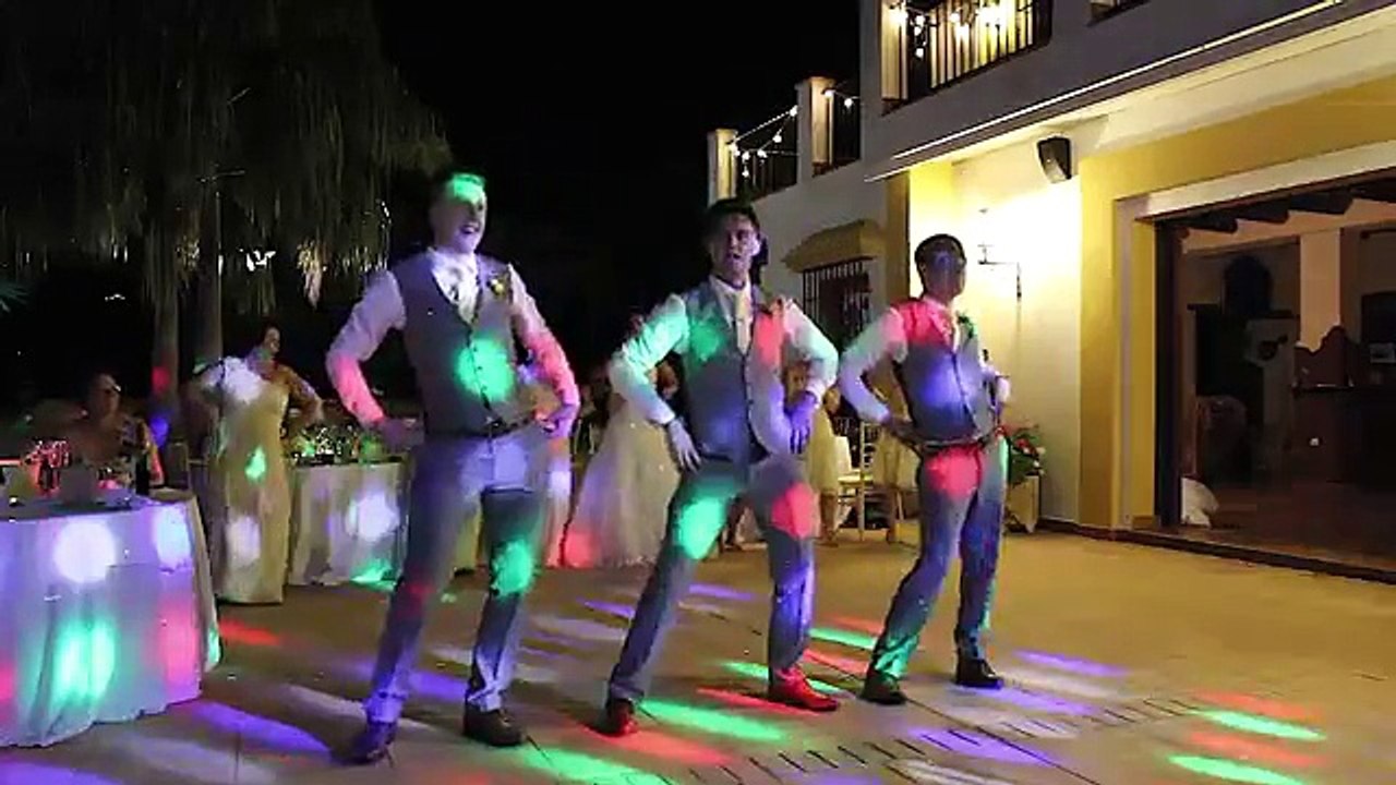 Best-first-dance-ever wedding
