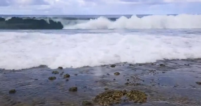 Marshall Islands Can't Survive 2 Degrees Of Warming - English Sub