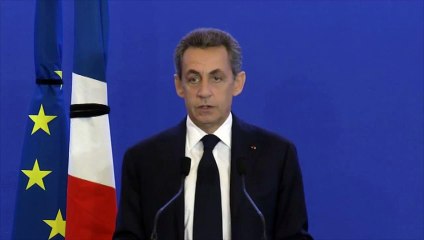 Sarkozy: "Notre politique extérieure doit intégrer le fait que nous sommes en guerre"