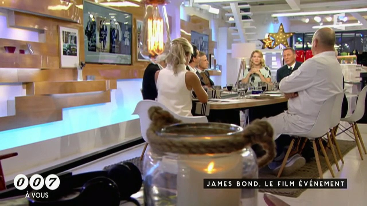Le débrief - C à vous - 30/10/2015