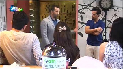 استاذ الاتكيت يطلب من سهيلة ان تتصالح مع دينا وعباس