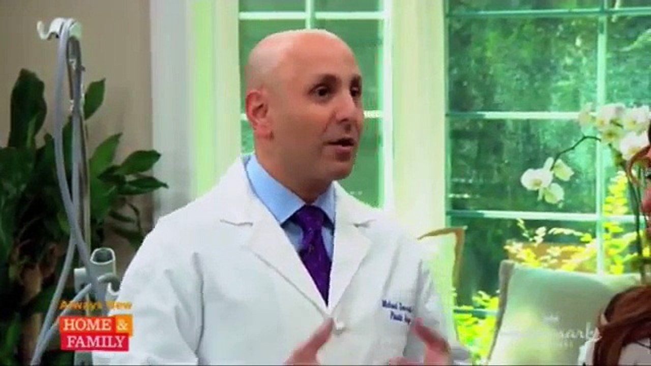 Hand Rejuvenation treatments by Santa Monica Plastic Surgeon - (310) 584-9990