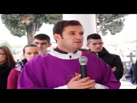 Shkodër, Kisha katolike meshë për viktimat e Parisit- Ora News- Lajmi i fundit-