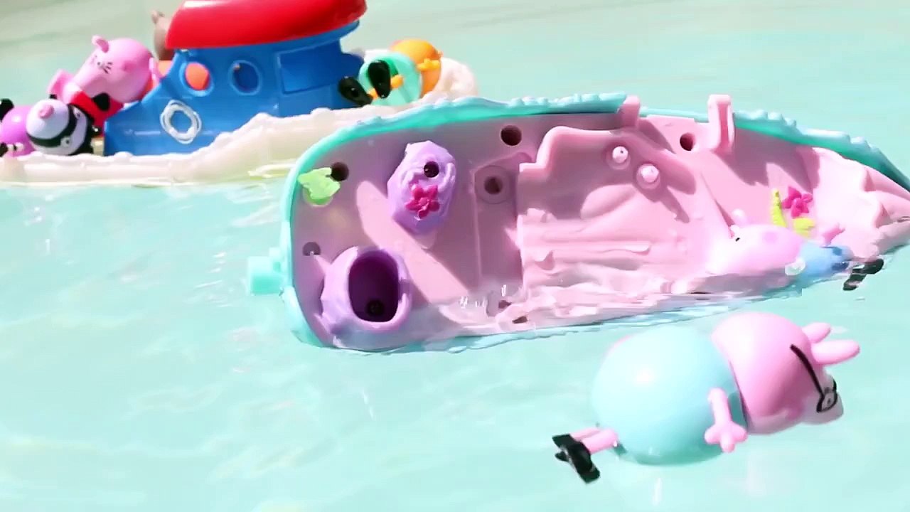 Peppa Pig SHARK ATTACK!!! Peppa Pig Family Boat Vacation Killer Whale and Sharks Pool DisneyCar