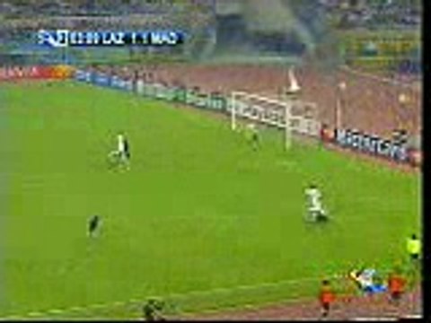 Trechos da Liga dos Campeões da UEFA na Rede Família