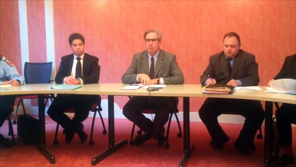 Etat d'urgence dans l'Allier - conférence de presse du préfet Arnaud Cochet