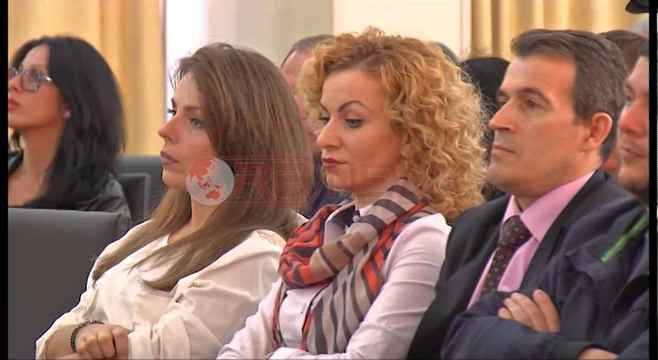 Unioni i Gazetarëve ndan në Prizëren çmimin “Vangjush Gambeta”- Ora News- Lajmi i fundit-