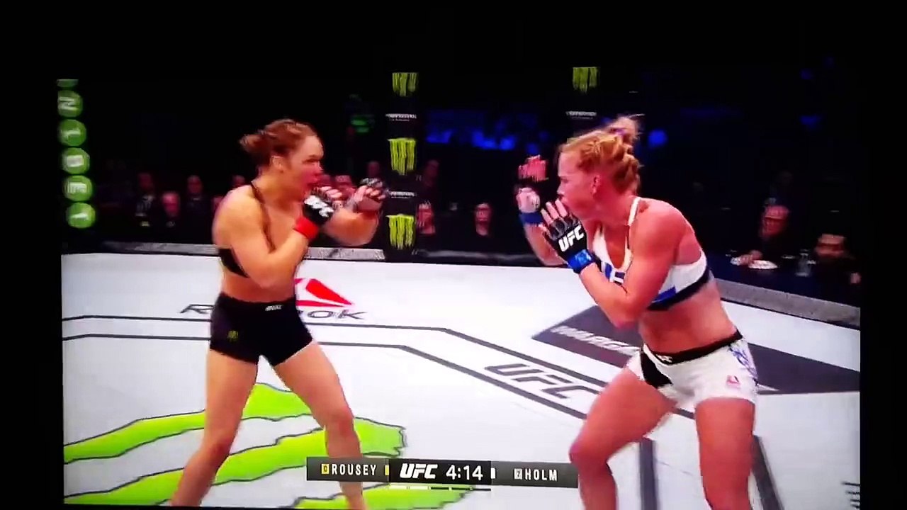 Ronda Rousey vs Holly Holm KO 2015 | Holly Holm beats Ronda Rousey by knockout