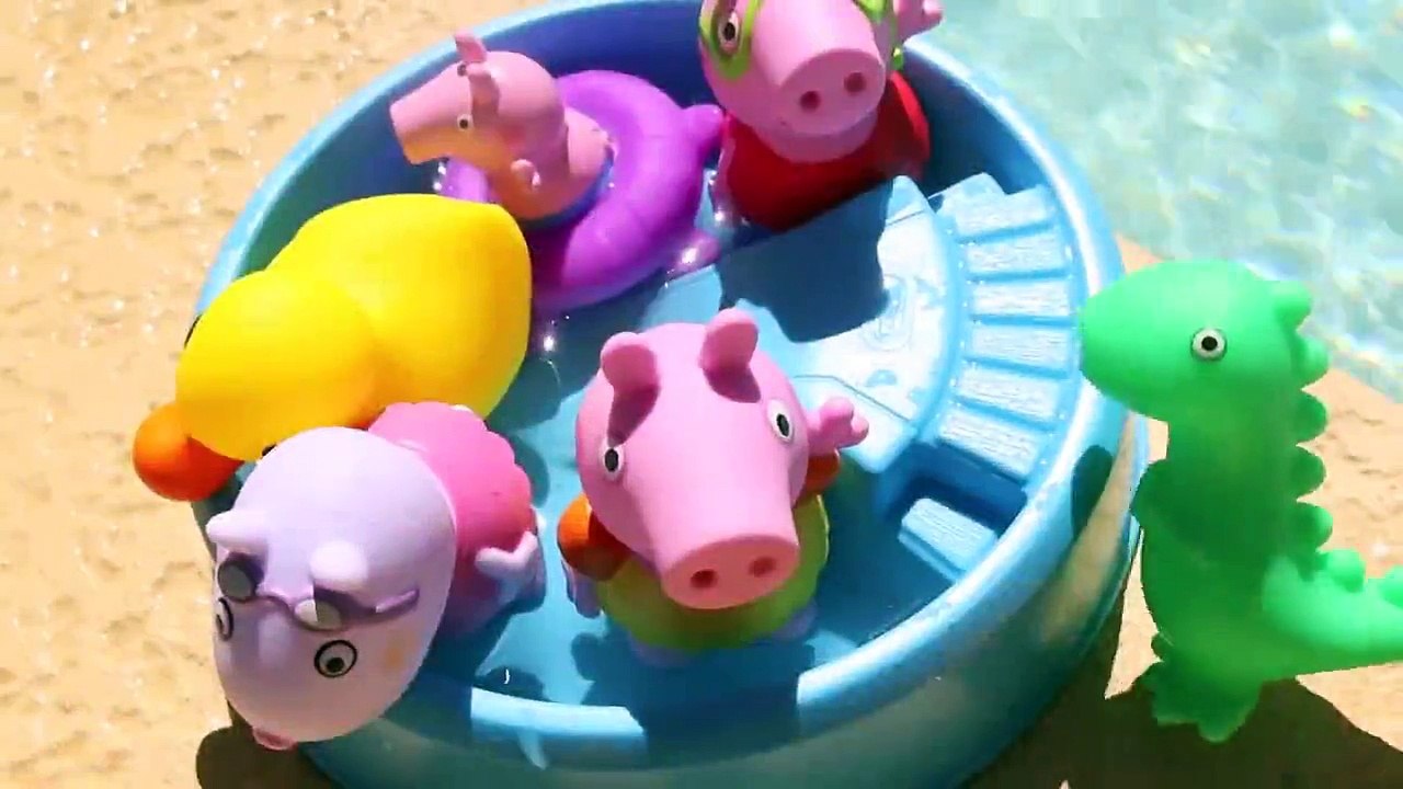 Peppa Pig Bath Squirters Pool Party with George, Dinosaur and Suzy Sheep DisneyCarToys