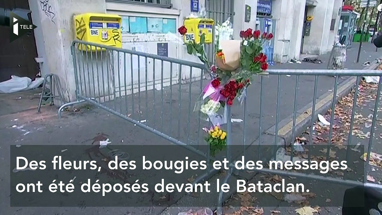 A Paris, des Français rendent hommage aux victimes