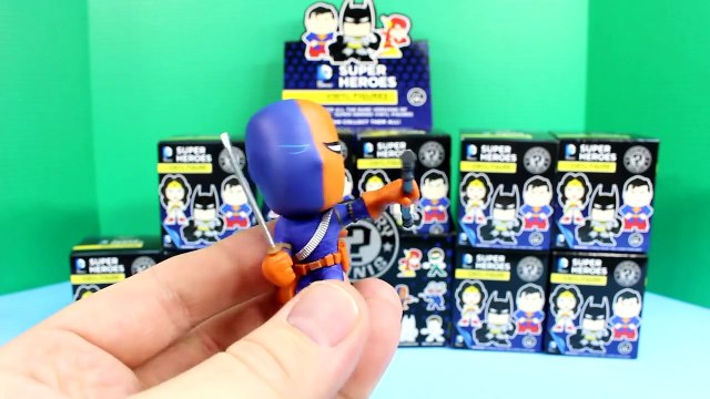 Mystery Minis Surprise BLind Box Super Heroes Batman Superman Flash Green Lantern