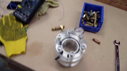 Supercritical CO2 chamber O-ring blowout