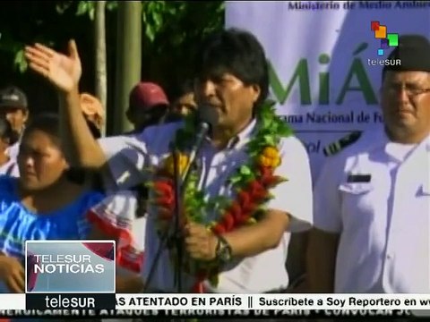 Evo Morales lamenta atentados terroristas en París