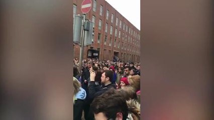 Attaques de Paris : un rassemblement spontané à Dublin