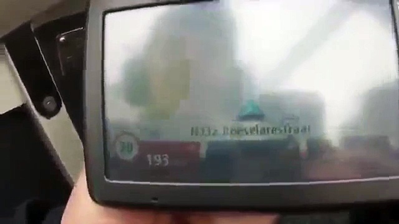 180 км⁄ч в центре города