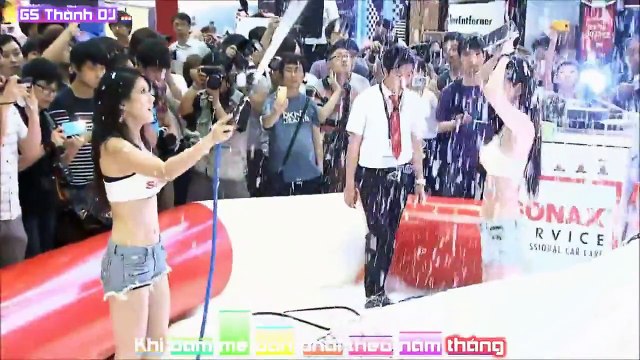 Gái Xinh Rửa Xe - Người Mẫu Hàn Quốc Nhạc Việt Remix DJ