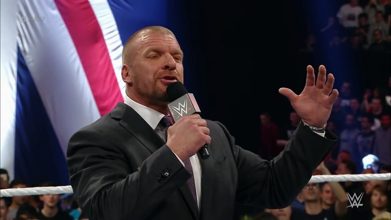 COO Triple H asks Roman Reigns to 'sell out' Raw,