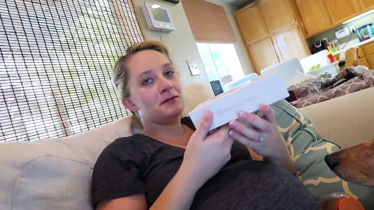 PROTRUDING PREGNANT BELLY!